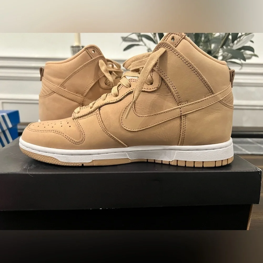 Nike Dunk High Vachetta Tan Size 8.5